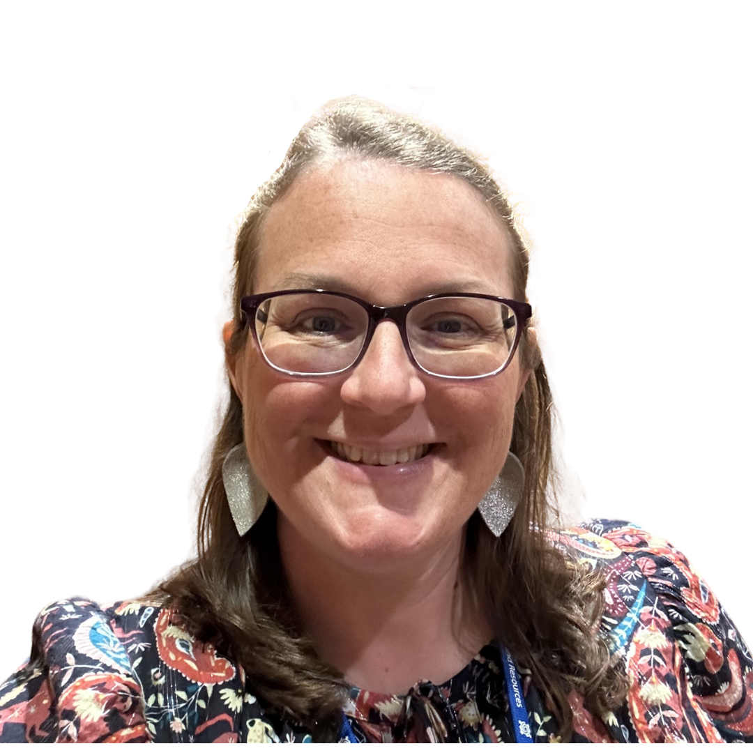 Presenter-no-background (20)